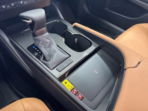 New 2025 Lexus ES 350 w/ Premium Package image 30