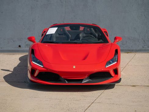 Used 2021 Ferrari F8 Tributo RWD image 6