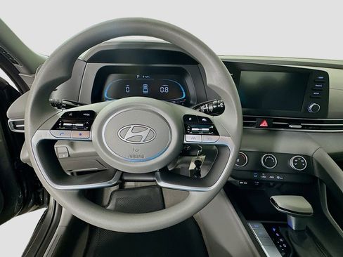 New 2026 Hyundai Elantra SE FWD image 10