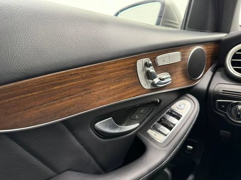 Certified 2021 Mercedes-Benz GLC 300 image 40