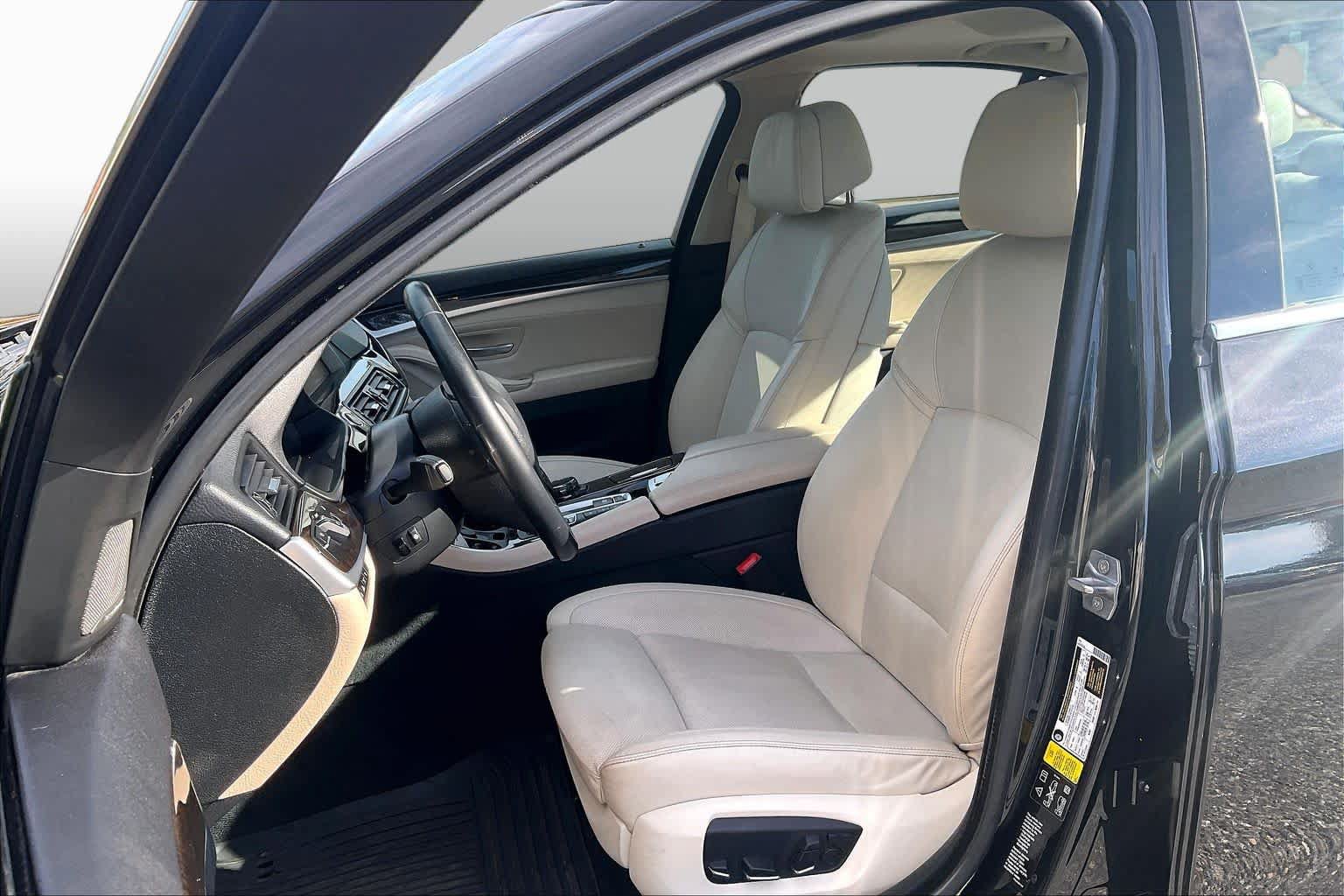 Used 2015 BMW 535d xDrive AWD/4WD image 7