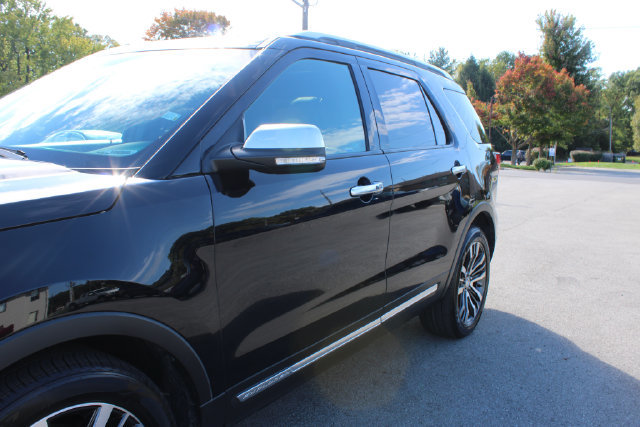 Used 2016 Ford Explorer Platinum AWD/4WD image 46