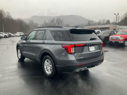 New 2026 Ford Explorer Active w/ Active Comfort Package RWD image 7