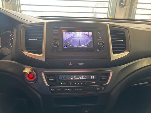 Used 2017 Honda Ridgeline Sport image 3