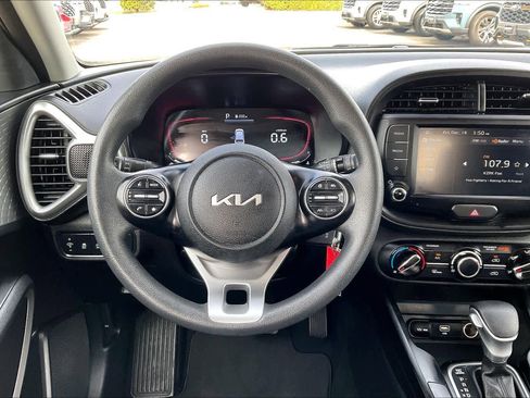 Used 2024 Kia Soul LX w/ Option Group 015 image 5