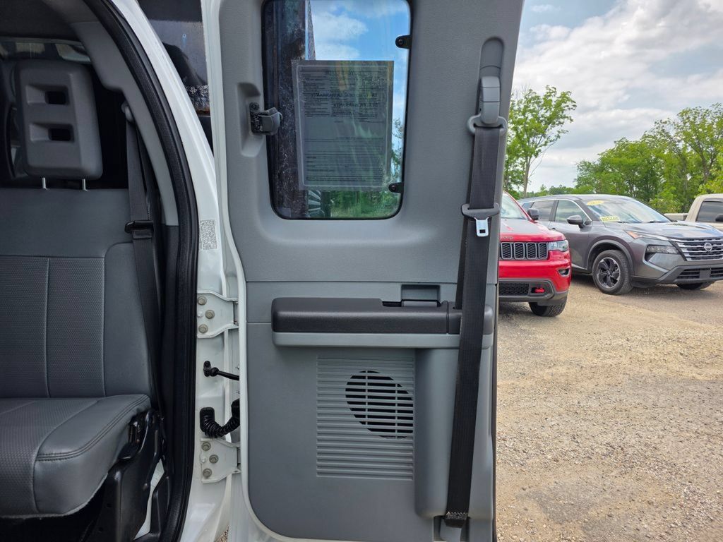 Used 2014 Ford F450 XL w/ Power Equipment Group AWD/4WD image 22