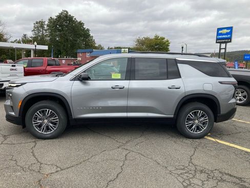 New 2026 Chevrolet Traverse LT w/ Driver Confidence Package image 4