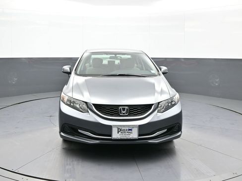 Used 2013 Honda Civic LX image 2