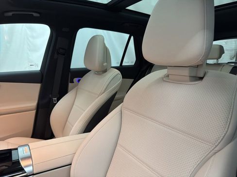 New 2026 Mercedes-Benz GLC 300 4MATIC image 13