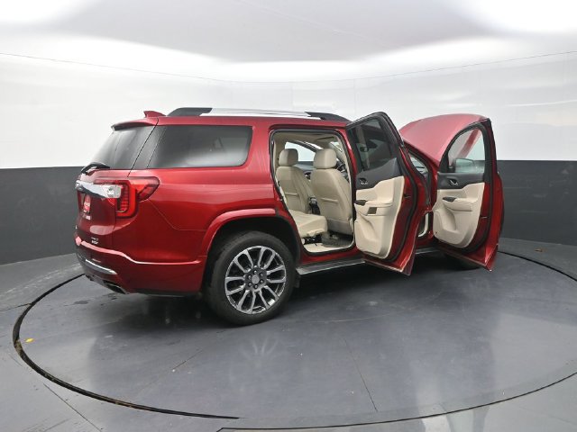 Used 2021 GMC Acadia Denali w/ Denali Ultimate Package AWD/4WD image 45