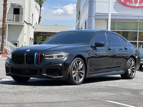 Used 2021 BMW M760i xDrive AWD/4WD image 7