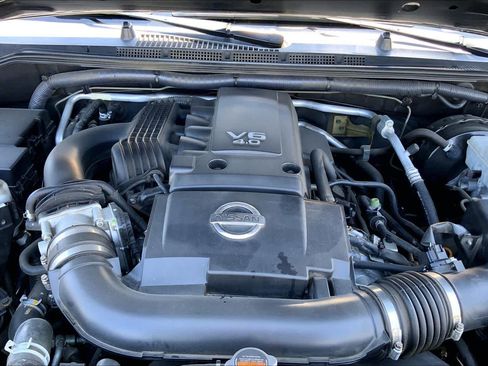 Used 2018 Nissan Frontier PRO-4X w/ Pro-4x Luxury Package AWD/4WD image 31