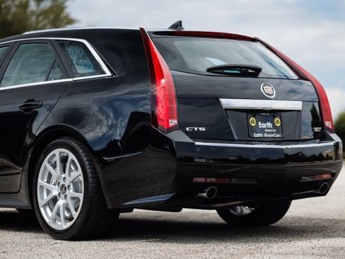 Used 2012 Cadillac CTS V w/ Wood Trim Package image 18