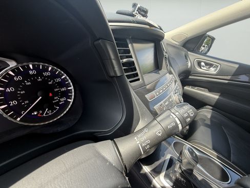 Used 2019 INFINITI QX60 Luxe w/ Essential Package AWD/4WD image 24