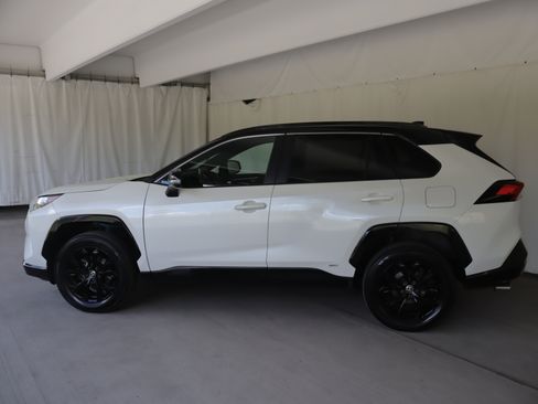 Used 2022 Toyota RAV4 XSE w/ XSE Grade Weather Package AWD/4WD image 25