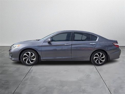 Used 2017 Honda Accord EX-L image 2