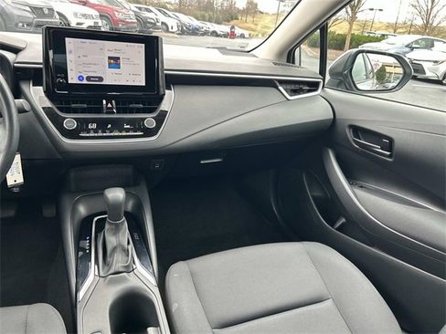 Used 2024 Toyota Corolla LE image 14