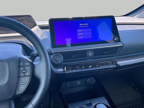 Certified 2025 Toyota Prius XLE FWD image 6