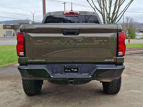 Used 2024 Chevrolet Colorado ZR2 w/ Safety Package image 8