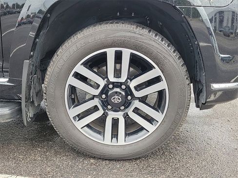 Used 2023 Toyota 4Runner Limited image 5
