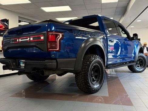 Used 2017 Ford F150 Raptor w/ Equipment Group 802A Luxury AWD/4WD image 6