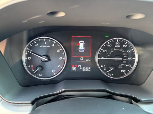 Certified 2025 Subaru Outback Premium AWD/4WD image 10