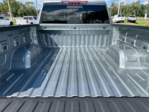 New 2026 Chevrolet Silverado 1500 LT w/ Convenience Package II image 9