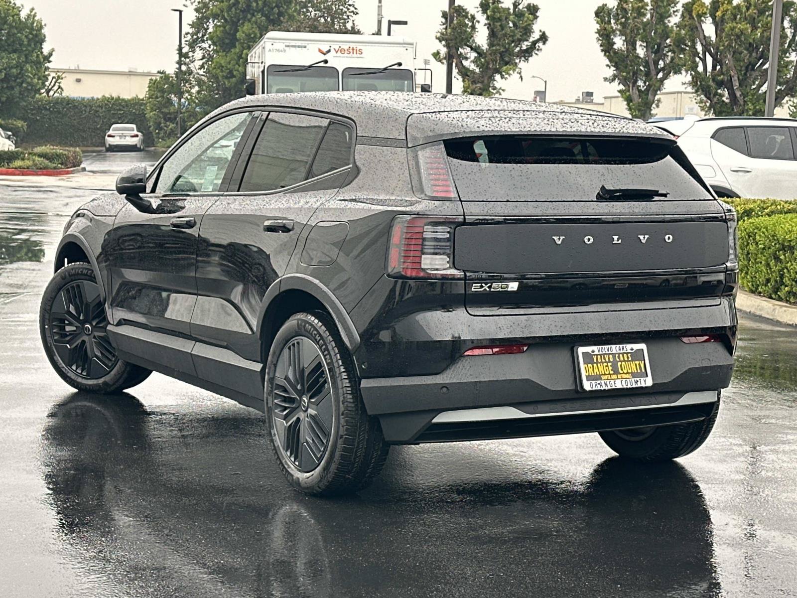 New 2026 Volvo EX30 Cross Country Ultra w/ Protection Package Premier AWD/4WD image 5