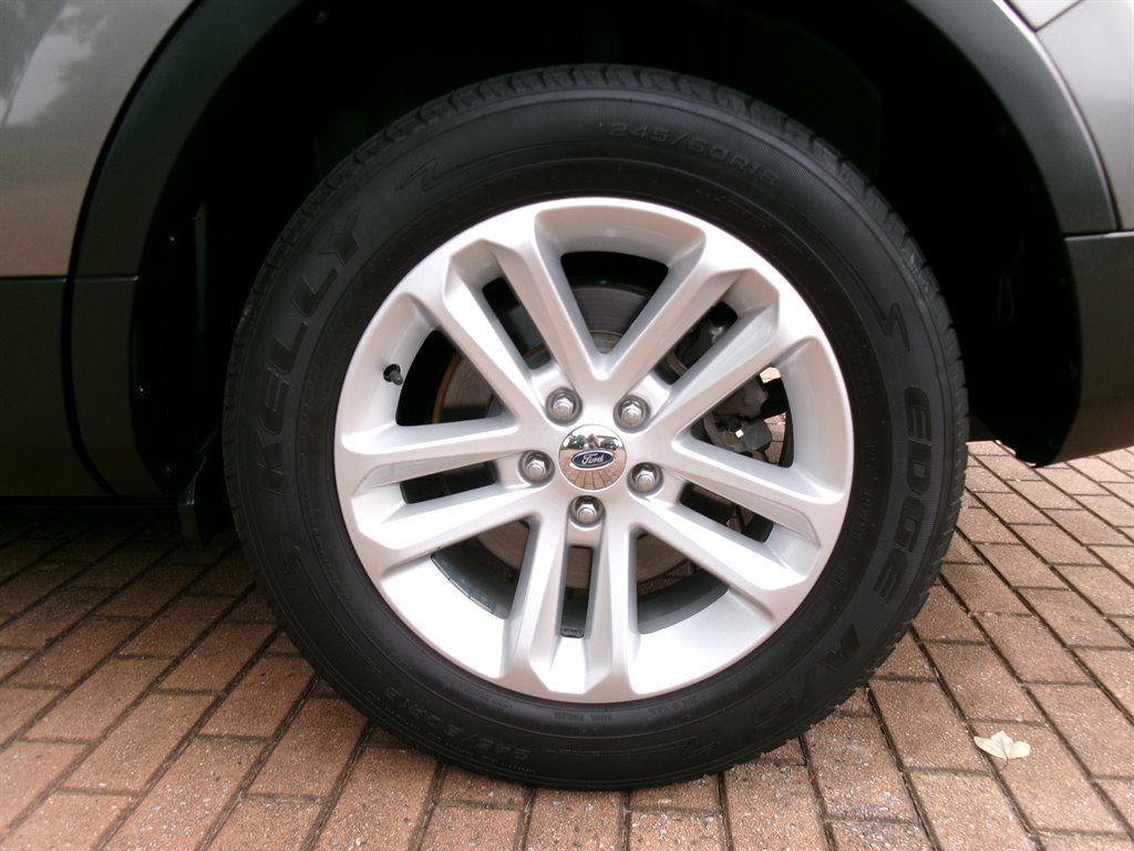 Used 2011 Ford Explorer XLT w/ 202A Rapid Spec Order Code FWD image 48