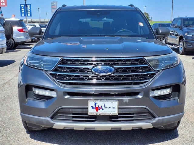 Used 2020 Ford Explorer XLT w/ Equipment Group 202A RWD image 2
