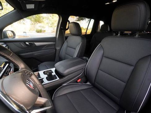 Used 2025 Buick Enclave Preferred image 24