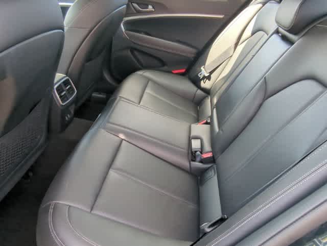 Used 2025 Genesis G70 2.5T AWD/4WD image 19