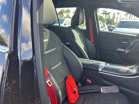Used 2025 Mercedes-Benz GLC 43 AMG 4MATIC image 23