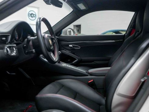 Used 2018 Porsche 911 GT3 RWD image 49