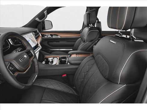 New 2026 Jeep Grand Wagoneer Limited w/ Premium Group II AWD/4WD image 4