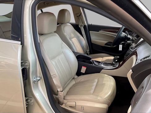 Used 2015 Buick Regal FWD image 10