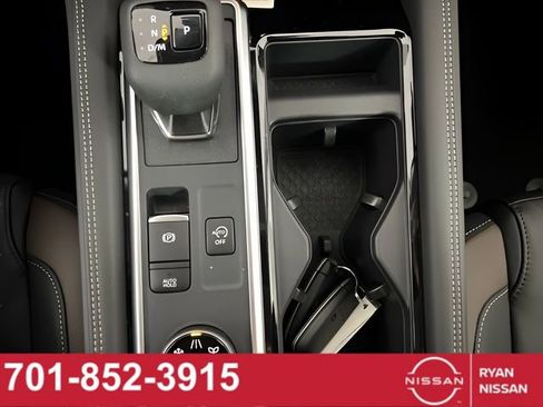 New 2025 Nissan Pathfinder Platinum w/ Cargo Package image 24