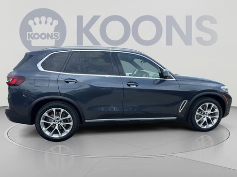 Used 2022 BMW X5 xDrive40i AWD/4WD image 12