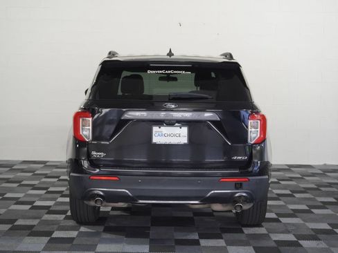 Used 2021 Ford Explorer XLT w/ Equipment Group 202A AWD/4WD image 4