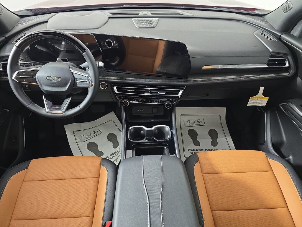 New 2027 Chevrolet Traverse Z71 w/ Enhanced Driving Package AWD/4WD image 9