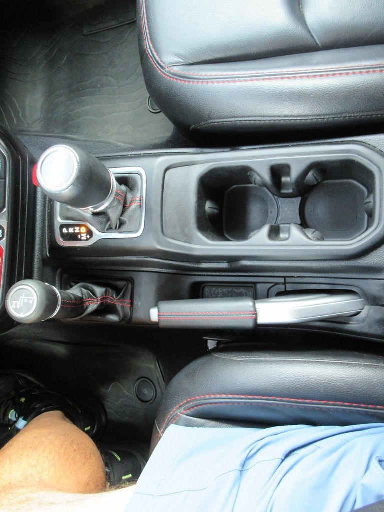 Used 2021 Jeep Wrangler Unlimited Rubicon AWD/4WD image 30