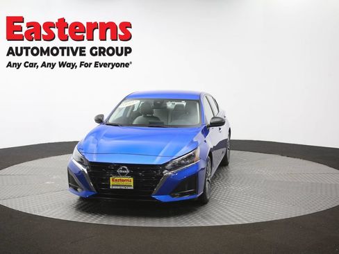Used 2025 Nissan Altima 2.5 SV FWD image 52