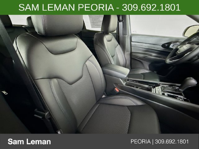 New 2026 Jeep Compass Latitude AWD/4WD image 23