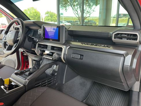Used 2026 Toyota Tacoma SR5 AWD/4WD image 15