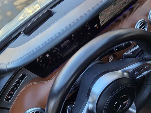 Used 2021 Mercedes-Benz S 560 4MATIC Coupe image 10