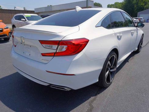 Used 2019 Honda Accord Sport image 6