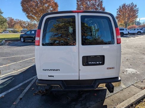 Used 2024 GMC Savana 2500 w/ Driver Convenience Package image 7