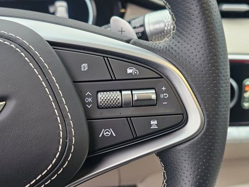 Used 2025 Genesis GV70 3.5T Sport w/ Sport Advanced Package image 35