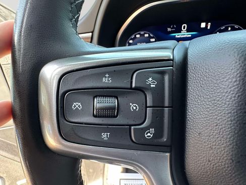 Used 2023 Chevrolet Tahoe Z71 w/ Luxury Package AWD/4WD image 16