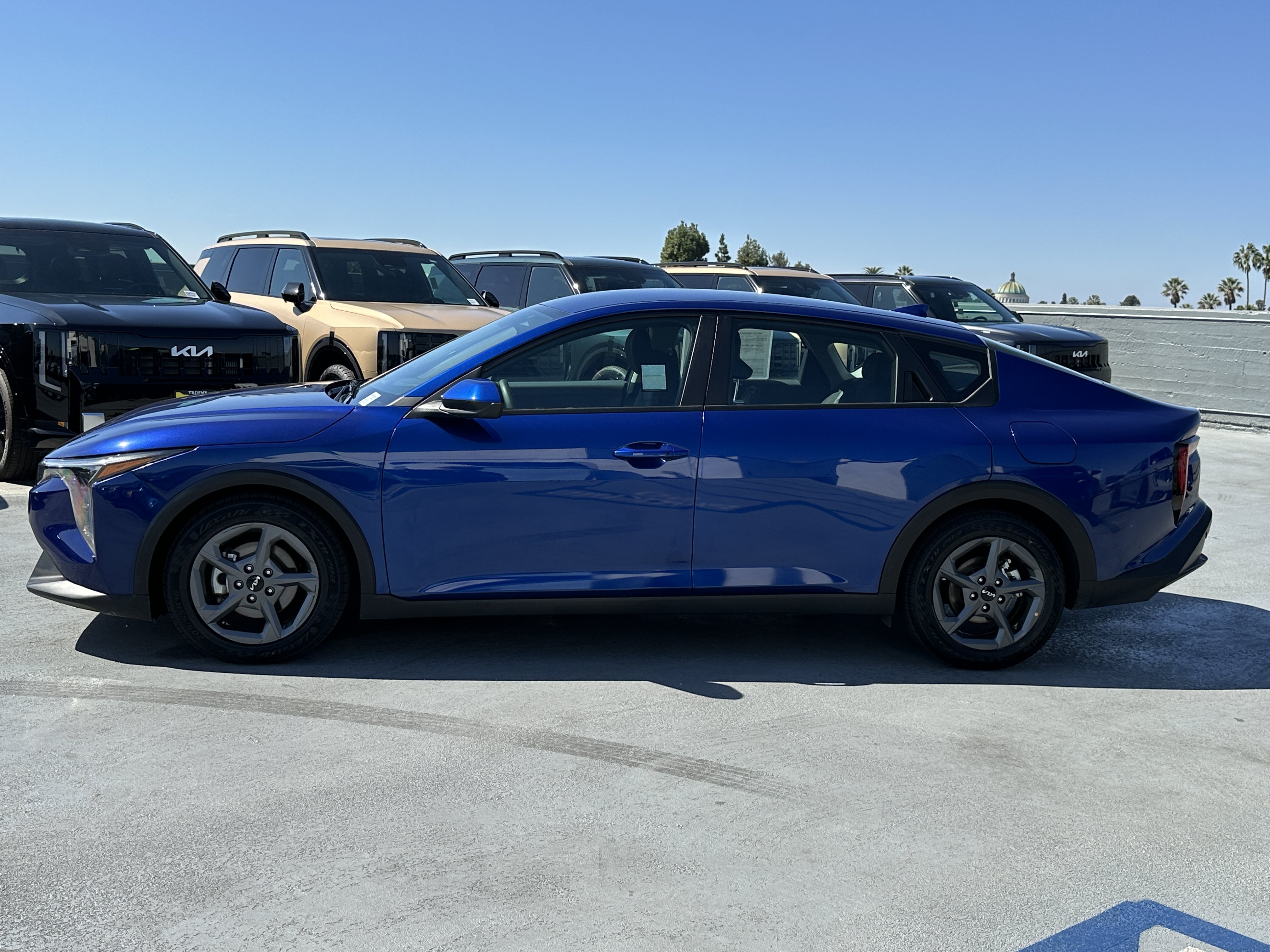 Used 2025 Kia K4 FWD image 3